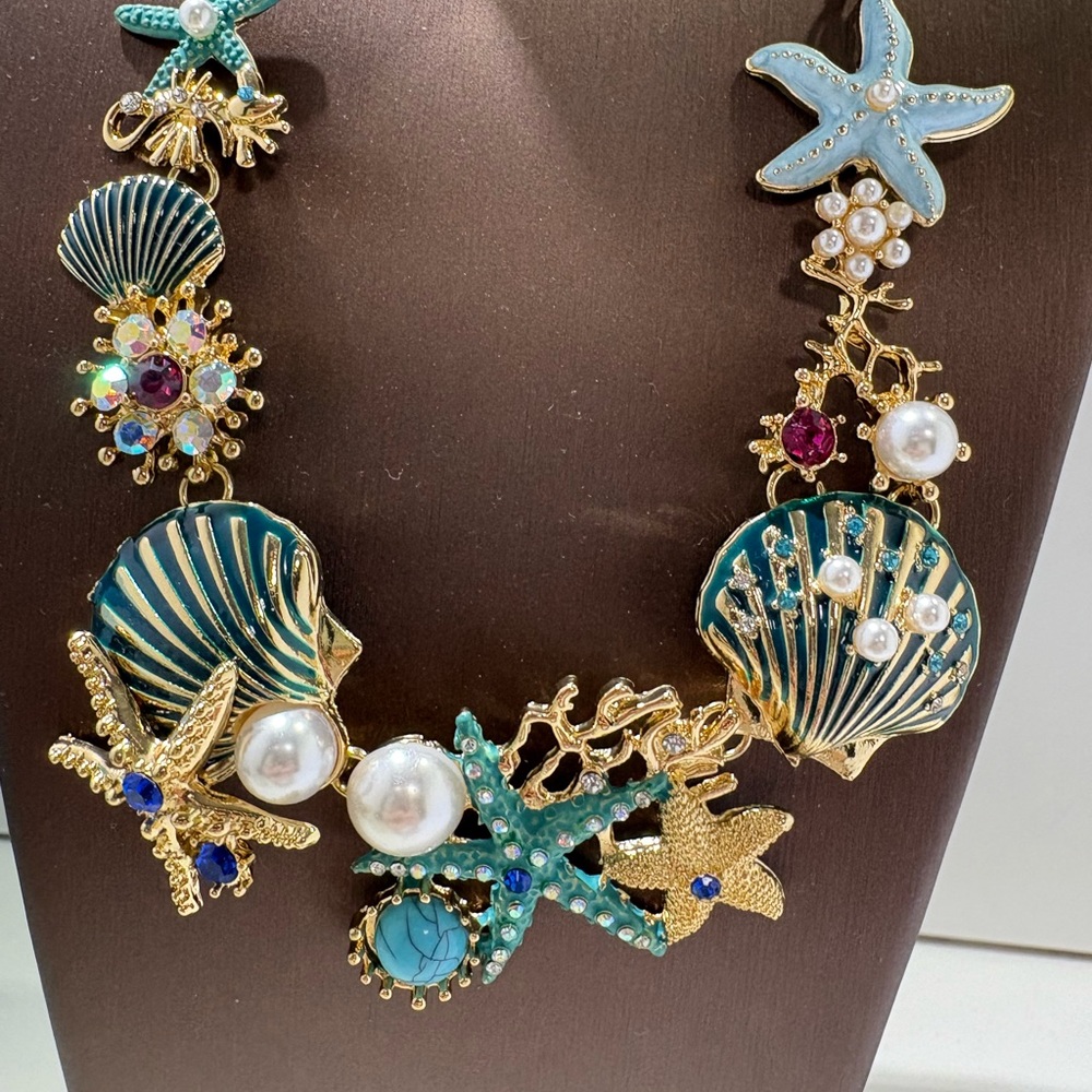 Gold and Blue Starfish Necklace - Picture 5 of 6